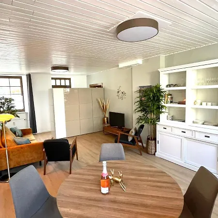 Alte Schule 3&4 * Malberg