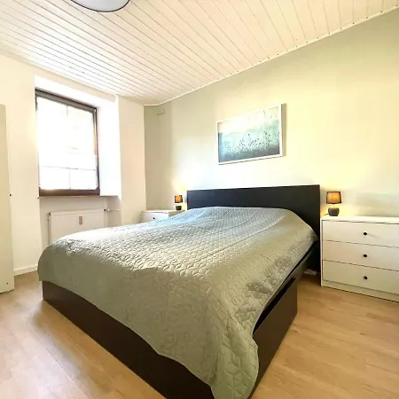 Apartment Alte Schule 3&4 *